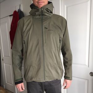 Patagonia waterproof jacket w/hood (XXL)